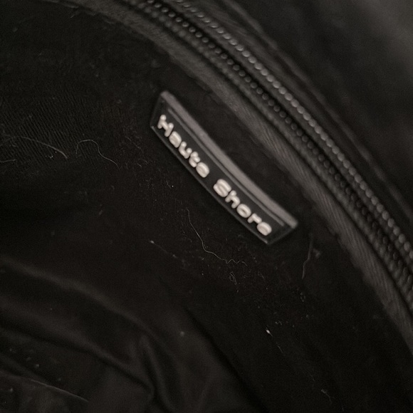 Haute Shore black camo bag with hot pink and black shoulder strap. - Picture 4 of 4